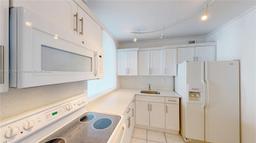 Picture of 100 Bayview Dr # 1812, Sunny Isles Beach, FL 33160