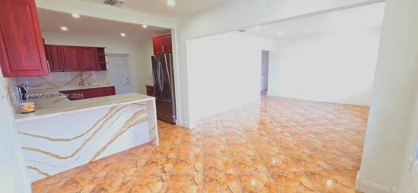 Picture of 385 W 63Rd St, Hialeah FL 33012