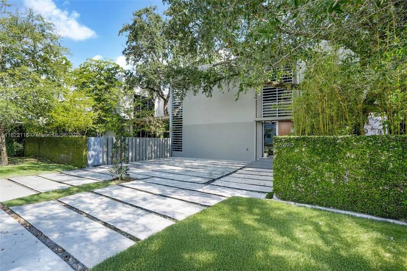 Picture of 6490 SW 84 Street, Miami FL 33143