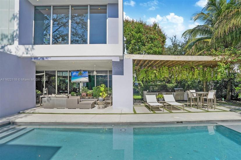 Picture of 6490 SW 84 Street, Miami FL 33143