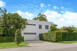 Picture of 6490 SW 84 Street, Miami, FL 33143
