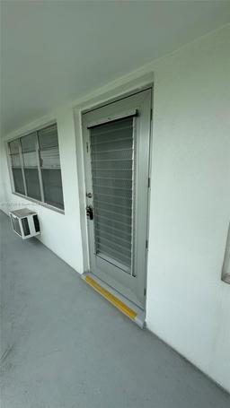 Picture of 163 Coventry G # 163, West Palm Beach, FL 33417