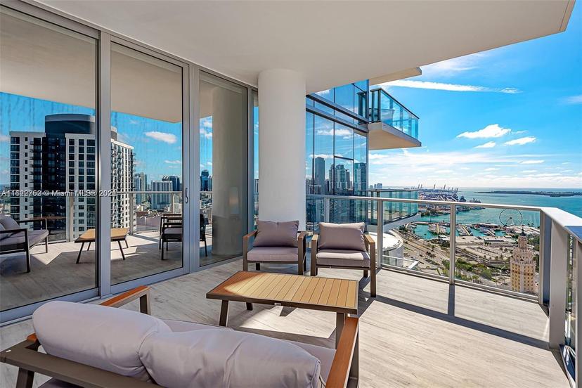 Picture of 851 NE 1St Ave # 3412, Miami FL 33132
