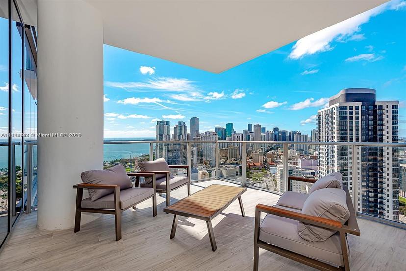 Picture of 851 NE 1St Ave # 3412, Miami FL 33132