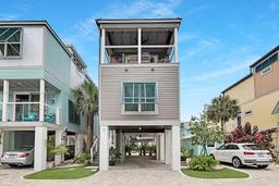 Picture of 101 11Th St Ocean 15, Marathon, FL 33050