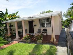 Picture of 1340 NE 143Rd St, North Miami, FL 33161
