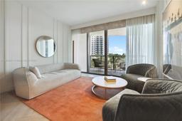 Picture of 2201 Collins Ave # 327, Miami Beach, FL 33139