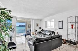Picture of 1000 NE 191St St # 21, Miami, FL 33179