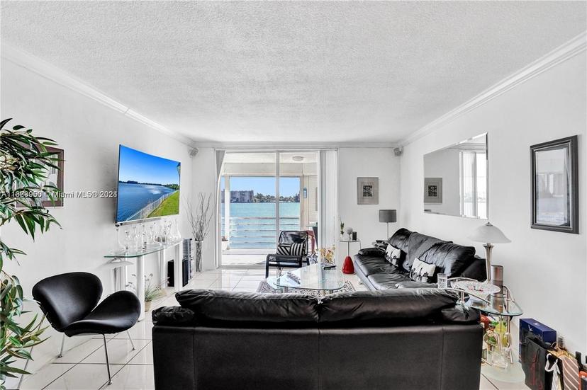 Picture of 1000 NE 191St St # 21, Miami FL 33179