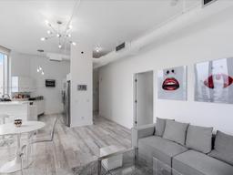 Picture of 3029 NE 188Th St # 725, Aventura, FL 33180