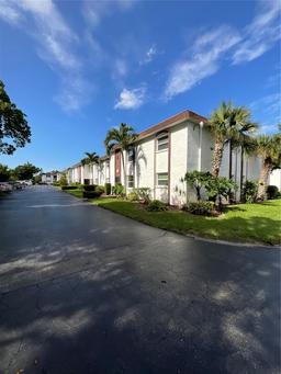 Picture of 2828 Jackson Street # I3, Fort Myers, FL 33901