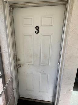 Picture of 2828 Jackson Street # I3, Fort Myers, FL 33901