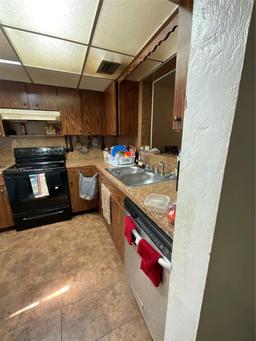 Picture of 2828 Jackson Street # I3, Fort Myers, FL 33901