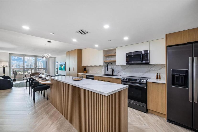 Picture of 1717 N Bayshore Dr # 3755, Miami FL 33132