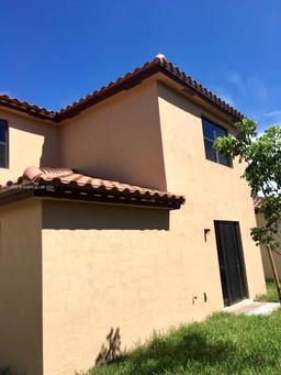 Picture of 462 SE 34Th Ter, Homestead, FL 33033