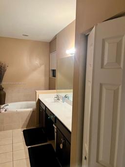 Picture of 462 SE 34Th Ter, Homestead, FL 33033