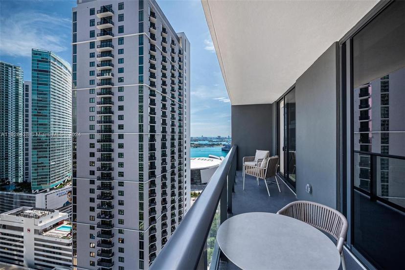 Picture of 601 NE 1St Ave # 2701, Miami FL 33132