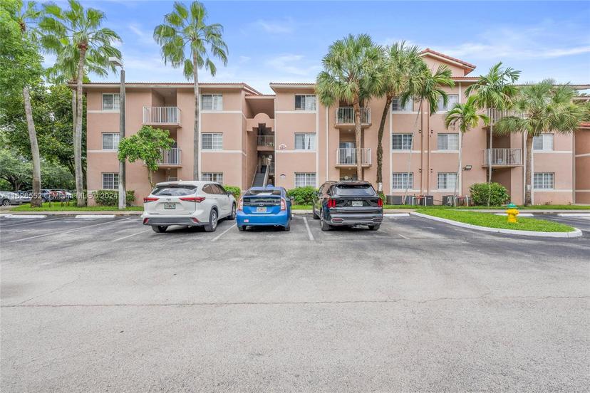 Picture of 3241 Sabal Palm Mnr # 101, Davie FL 33024
