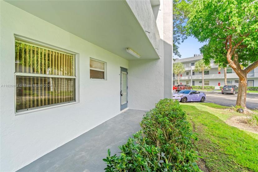 Picture of 8360 Sands Point Blvd # G110, Tamarac FL 33321