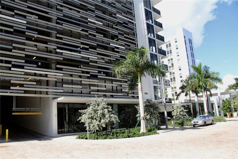 Picture of 2960 NE 207Th St # 602, Aventura FL 33180