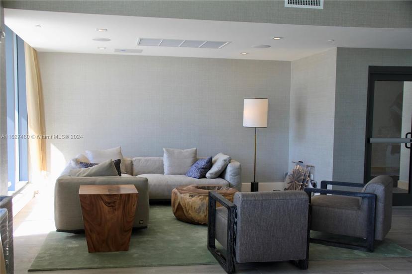 Picture of 2960 NE 207Th St # 602, Aventura FL 33180