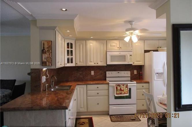 Picture of 1425 Atlantic Shores Blvd # 409, Hallandale Beach FL 33009