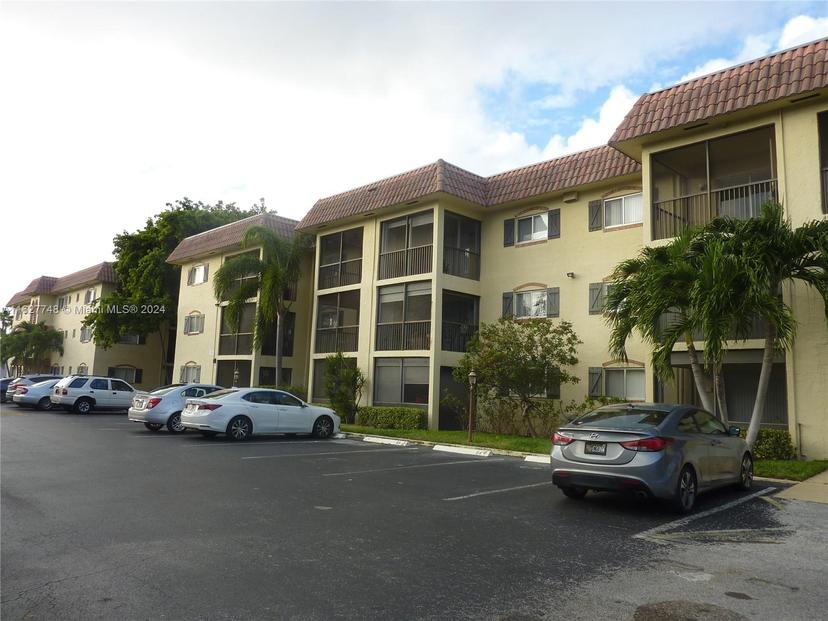 Picture of 251 S Cypress Rd # 125, Pompano Beach FL 33060