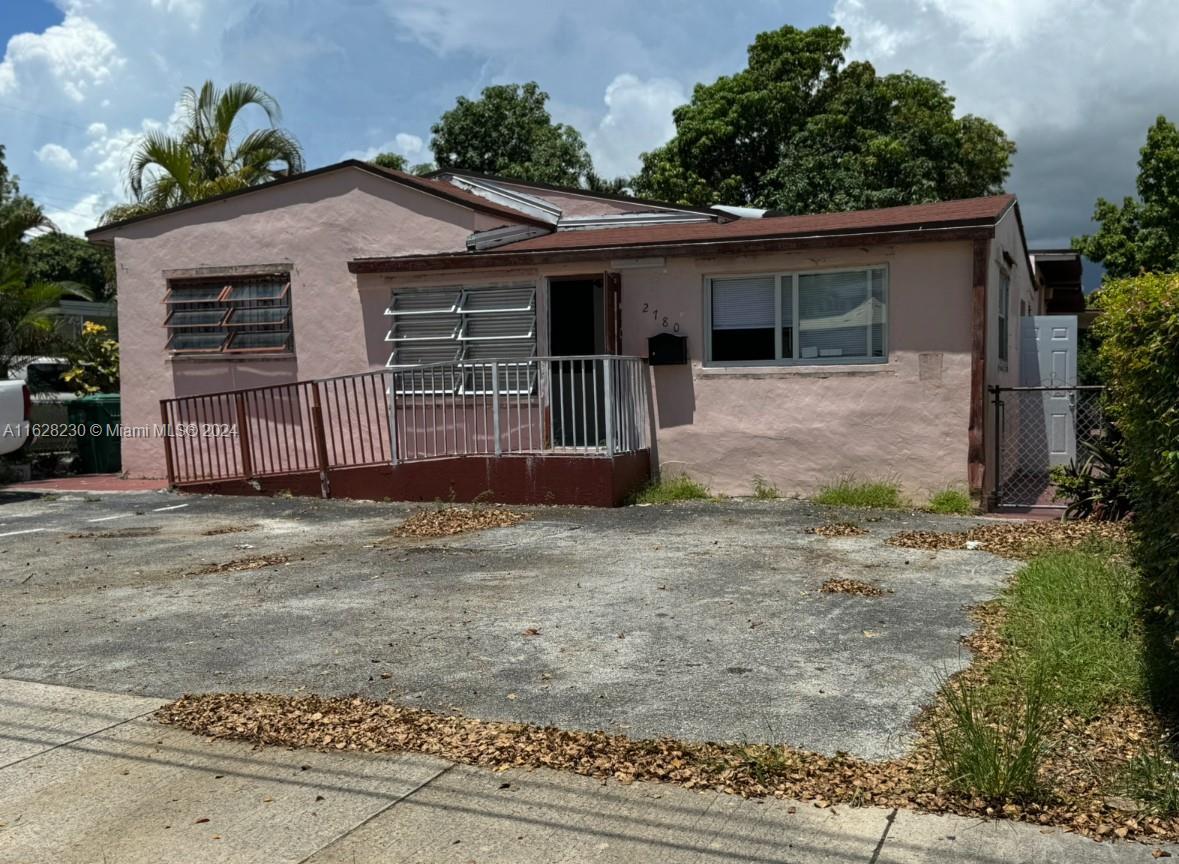 Picture of 2780 SW 31St Ct, Miami, FL 33133