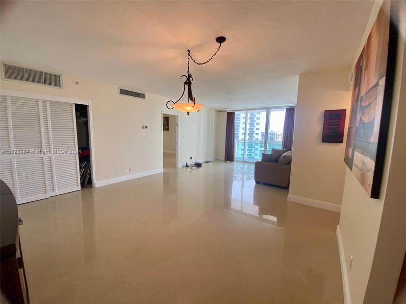 Picture of 3001 S Ocean Dr # 829, Hollywood FL 33019