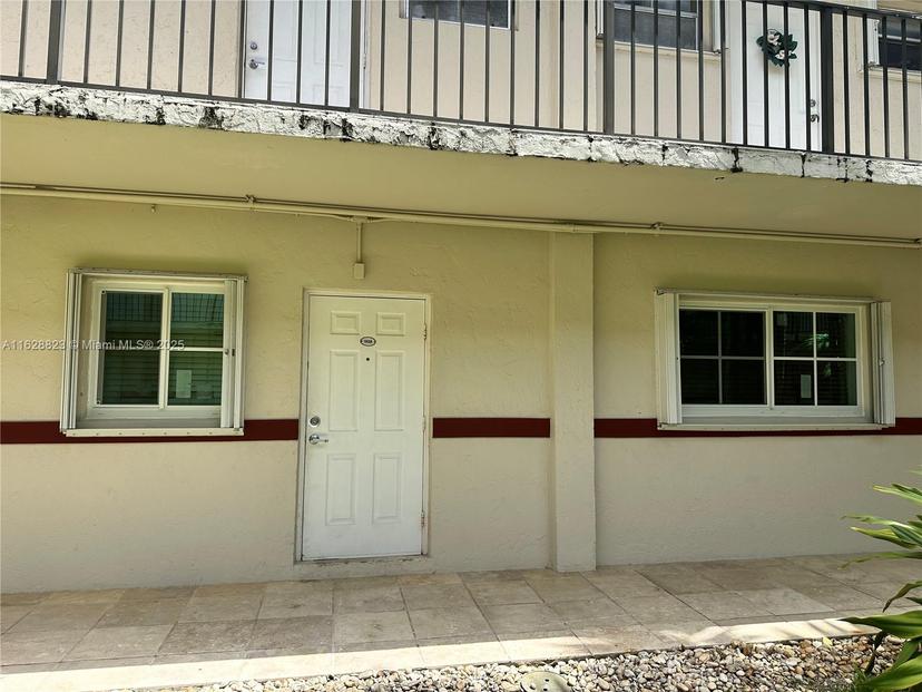 Picture of 8600 SW 67Th Ave # 908, Pinecrest FL 33156