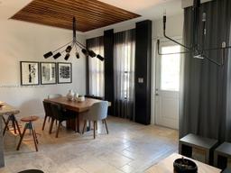 Picture of 5180 NW 84Th Ave, Doral, FL 33166