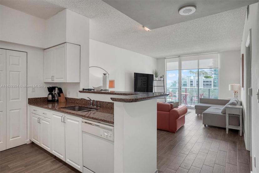Picture of 1155 Brickell Bay Dr # 507, Miami FL 33131
