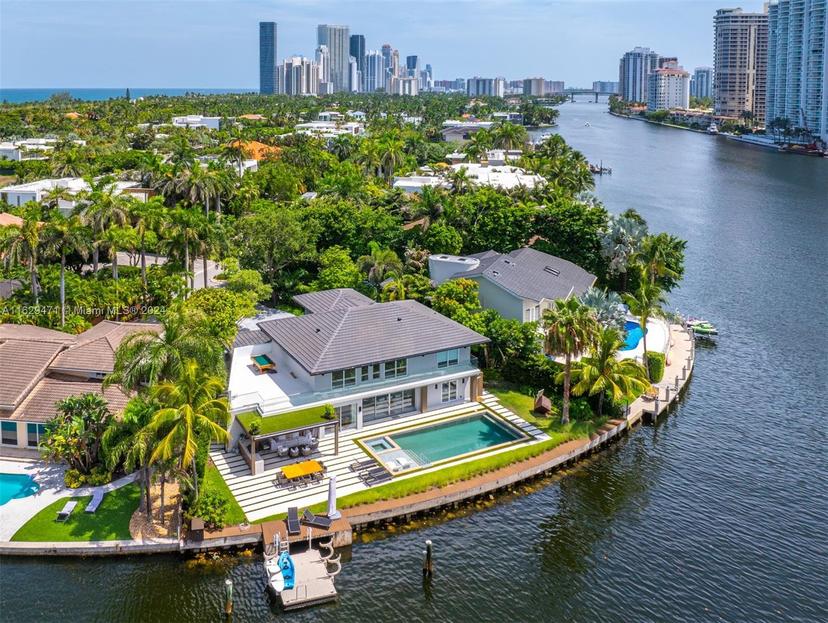 Picture of 447 Center Island Dr, Golden Beach FL 33160