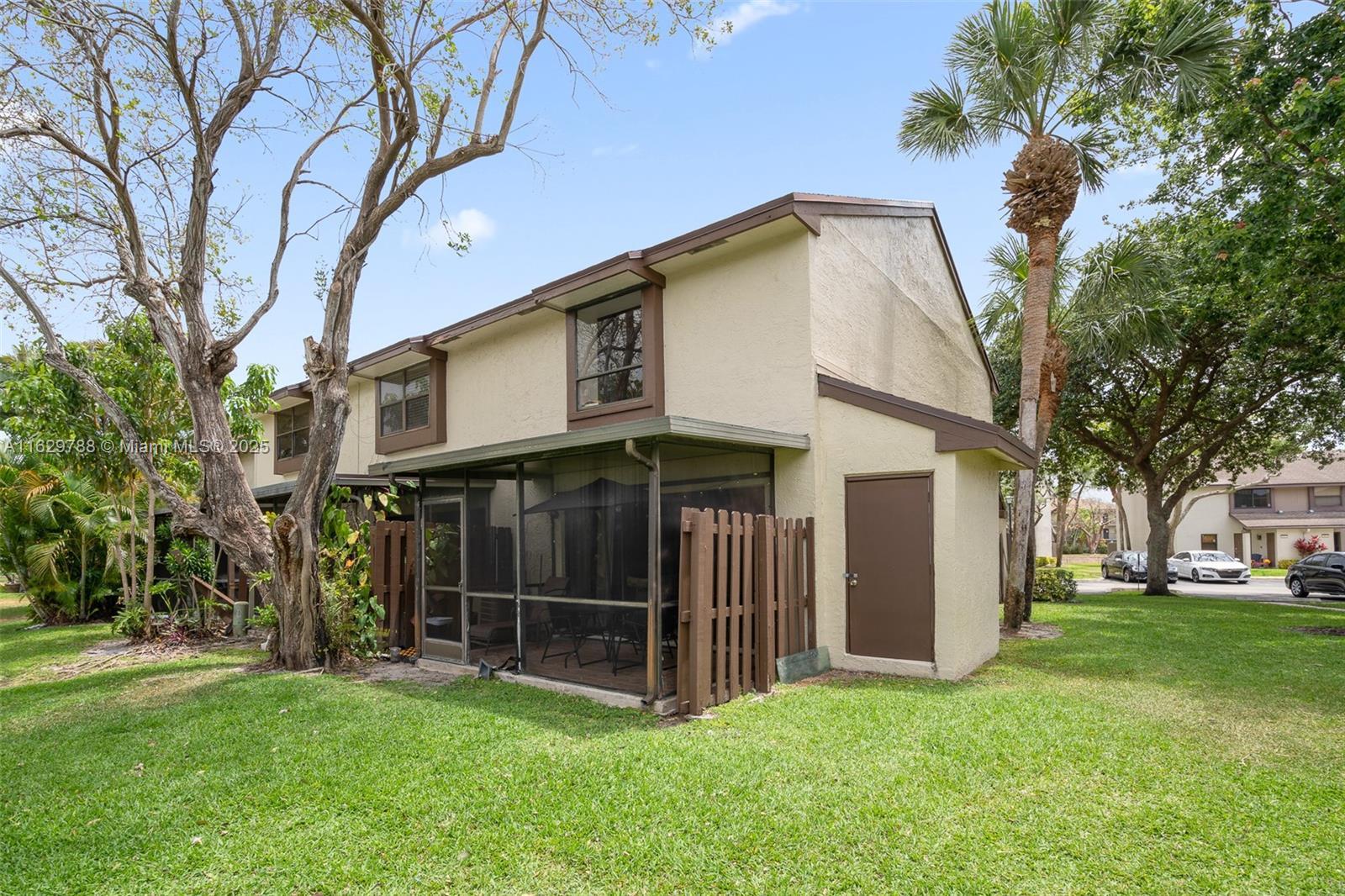 Picture of 4902 NW 82Nd Ave # 2001, Lauderhill, FL 33351