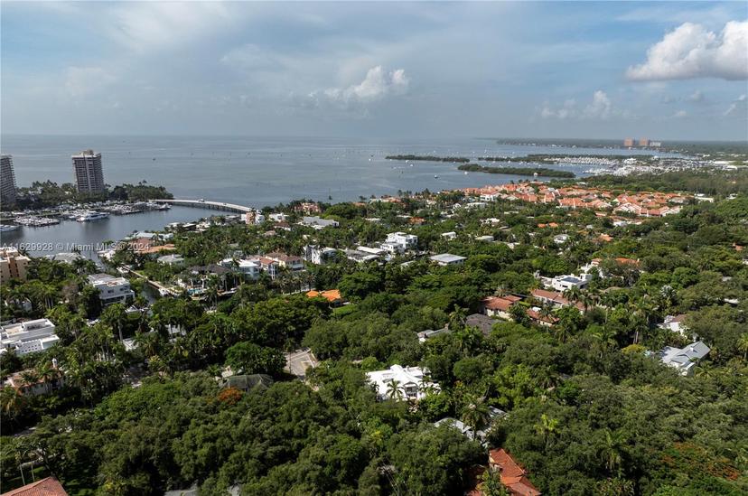Picture of 1701 S Bayshore Dr, Miami FL 33133