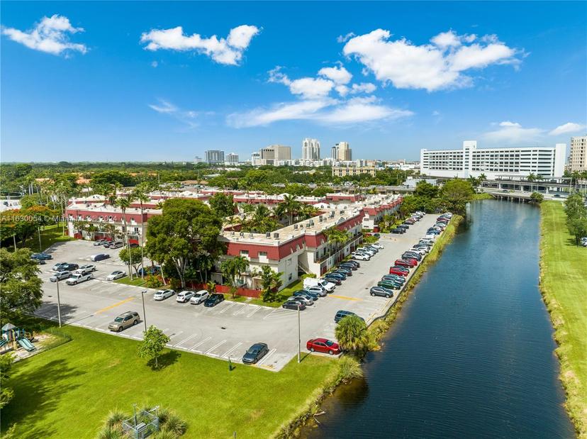 Picture of 8650 SW 67Th Ave # 1038, Pinecrest FL 33156