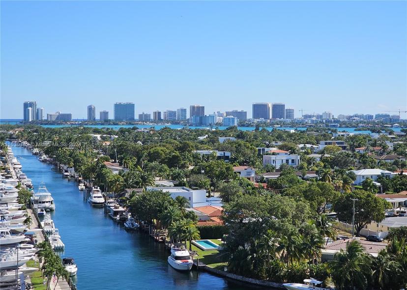 Picture of 13499 Biscayne Blvd # 1112, North Miami FL 33181