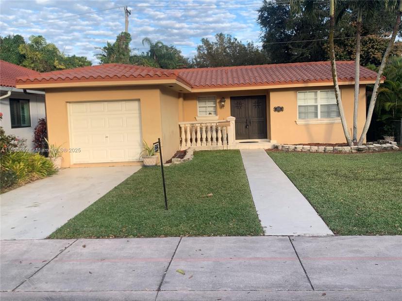 Picture of 825 El Rado St, Coral Gables FL 33134