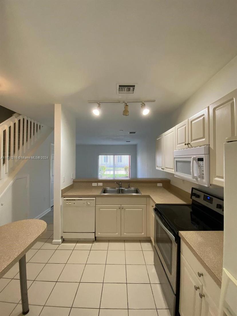 Picture of 17341 NW 7Th Ave # 607, Miami Gardens FL 33169