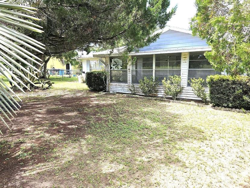 Picture of 942 Silver Road, Ocala FL 34472
