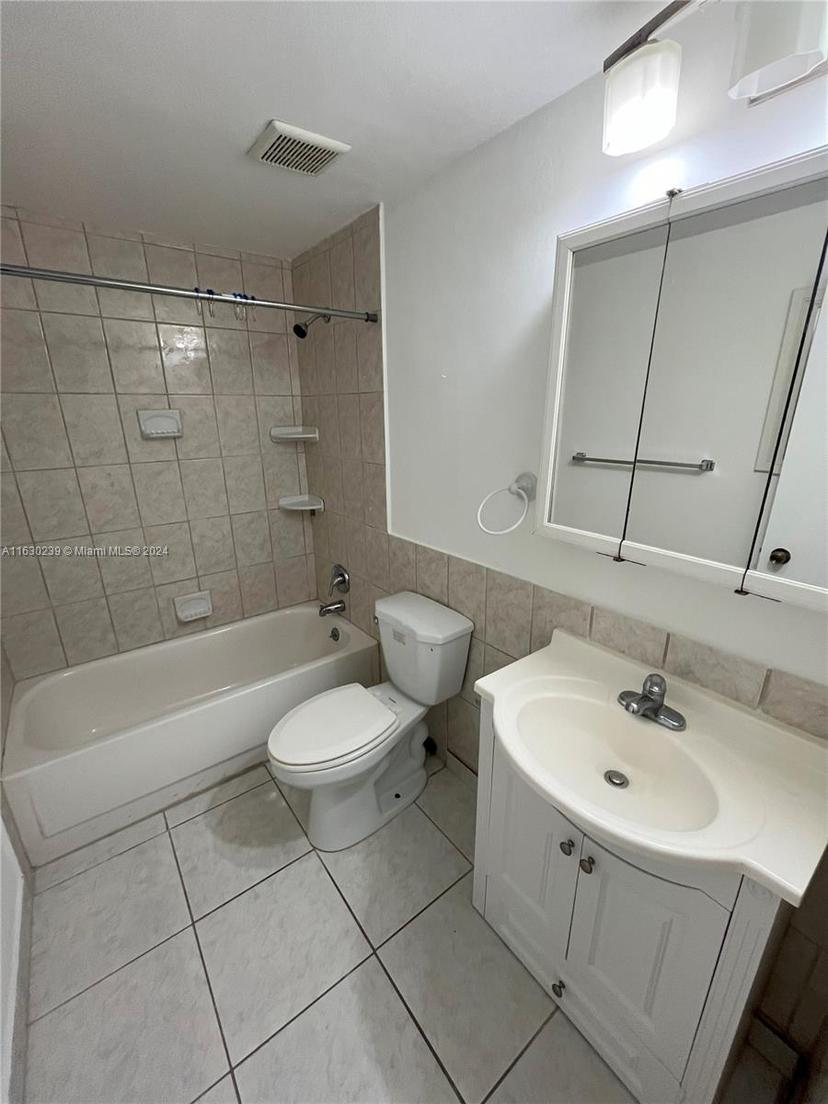 Picture of 3505 S Ocean Dr # 502, Hollywood FL 33019