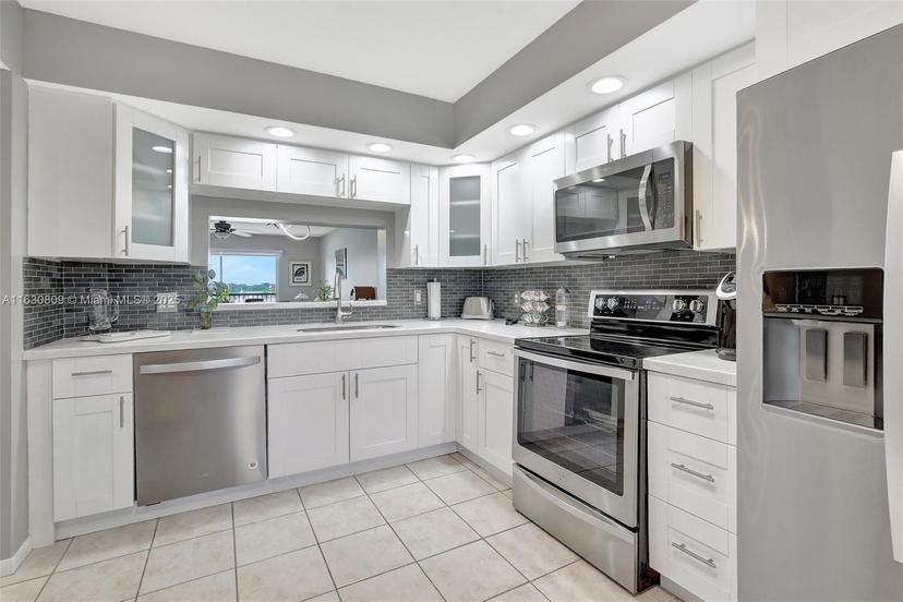 Picture of 13800 SW 5Th Ct # 307M, Pembroke Pines FL 33027