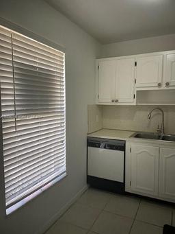 Picture of 823 Salem Ln, Lake Worth, FL 33467