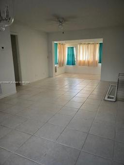 Picture of 823 Salem Ln, Lake Worth, FL 33467