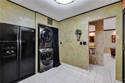 Picture of 2802 N 46Th Ave # B425, Hollywood, FL 33021