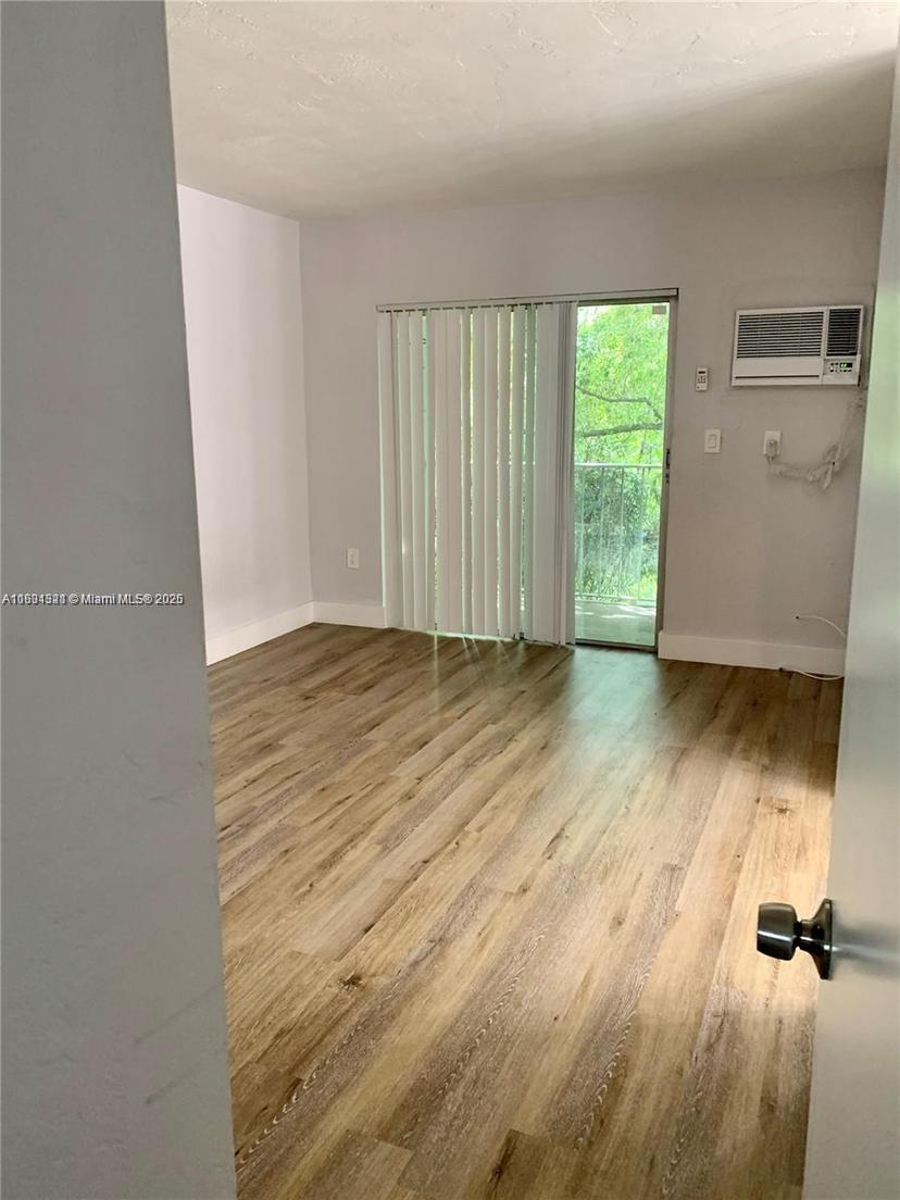 Picture of 1860 Venice Park Dr # 224, North Miami FL 33181