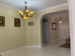 Picture of 8963 NW 145Th St, Miami Lakes, FL 33018