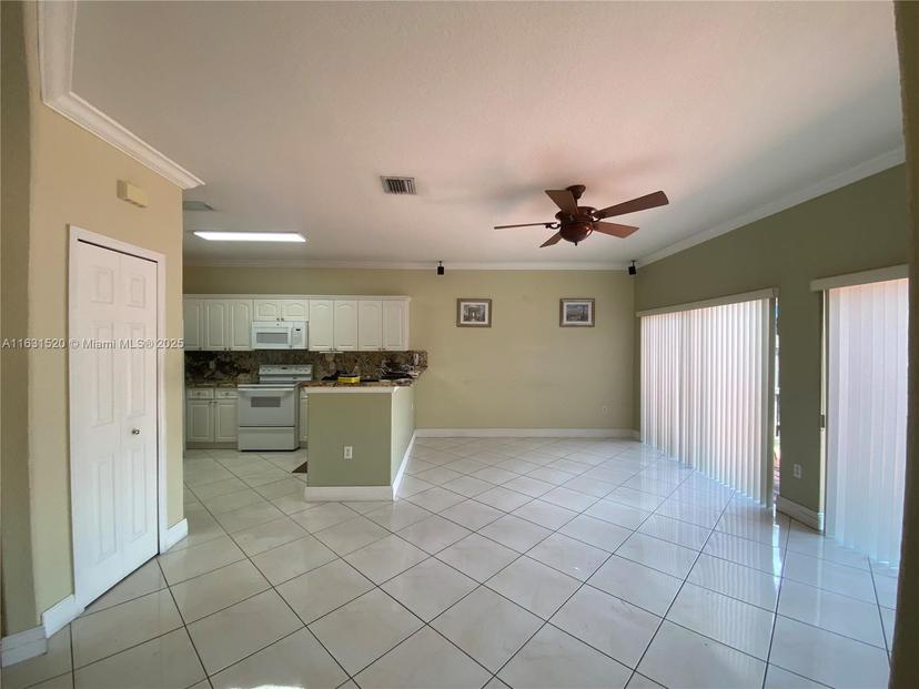 Picture of 8963 NW 145Th St, Miami Lakes FL 33018