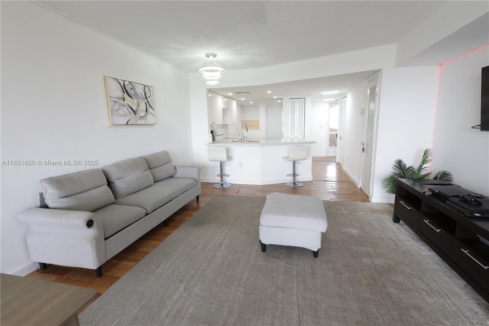 Picture of 1750 NE 191St St, Miami, FL 33179