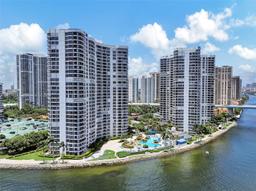 Picture of 19101 NE 36Th Ct # 406, Aventura, FL 33180